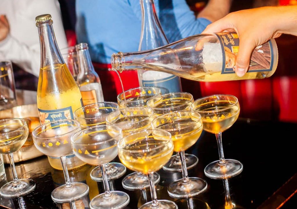 Johnnie Walker whisky highballs