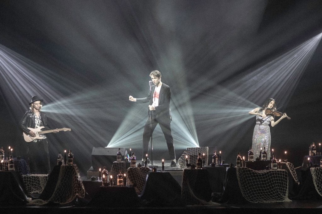 In this week's Nightcap... sea shanties!