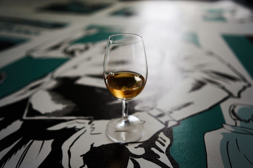 Bruichladdich Laddie Origins Feis Ile 2021 - glass