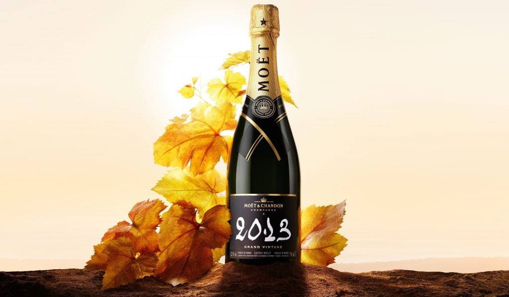 Moët & Chandon Grand Vintage 2013_Beauty shot vertical