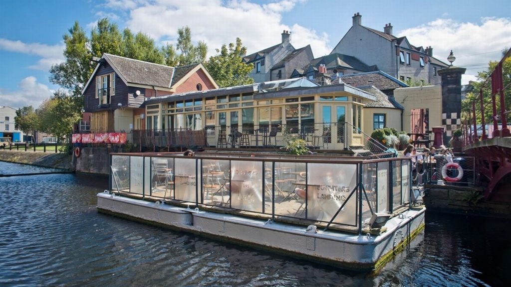 Teuchters Landing, Leith