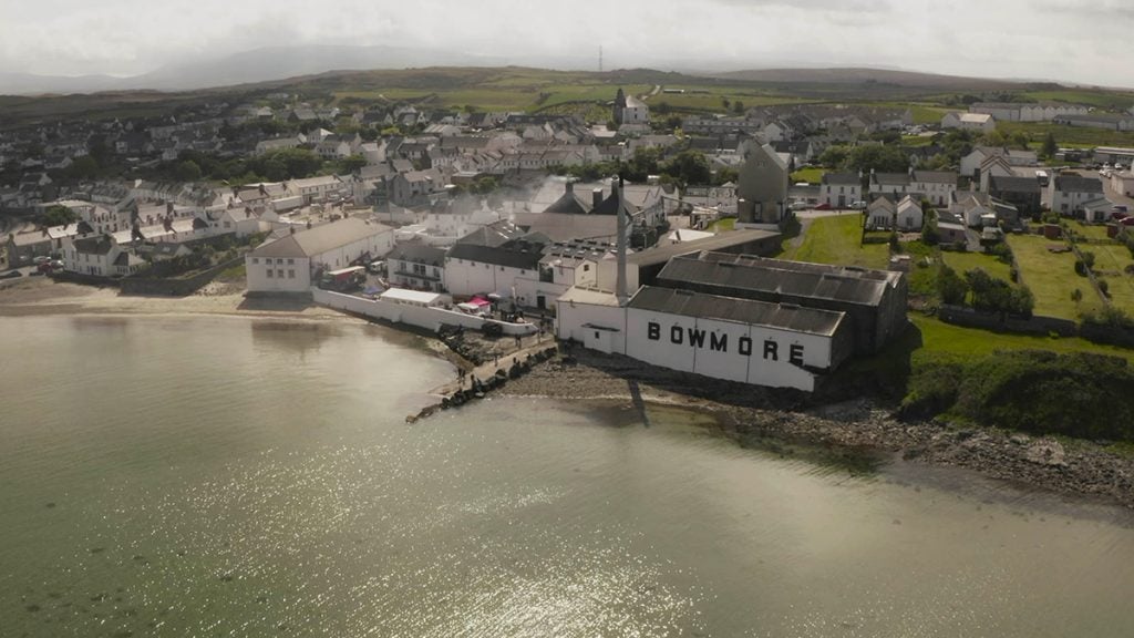 Fèis Ìle 2022 - Do distilleries like Bowmore now own the festival?