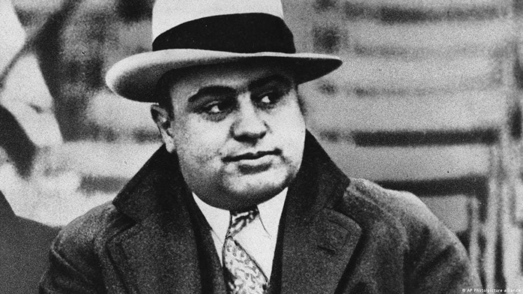 Al Capone - prohibition and gin