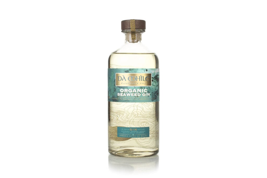 Dà Mhìle Seaweed Gin is a fine present