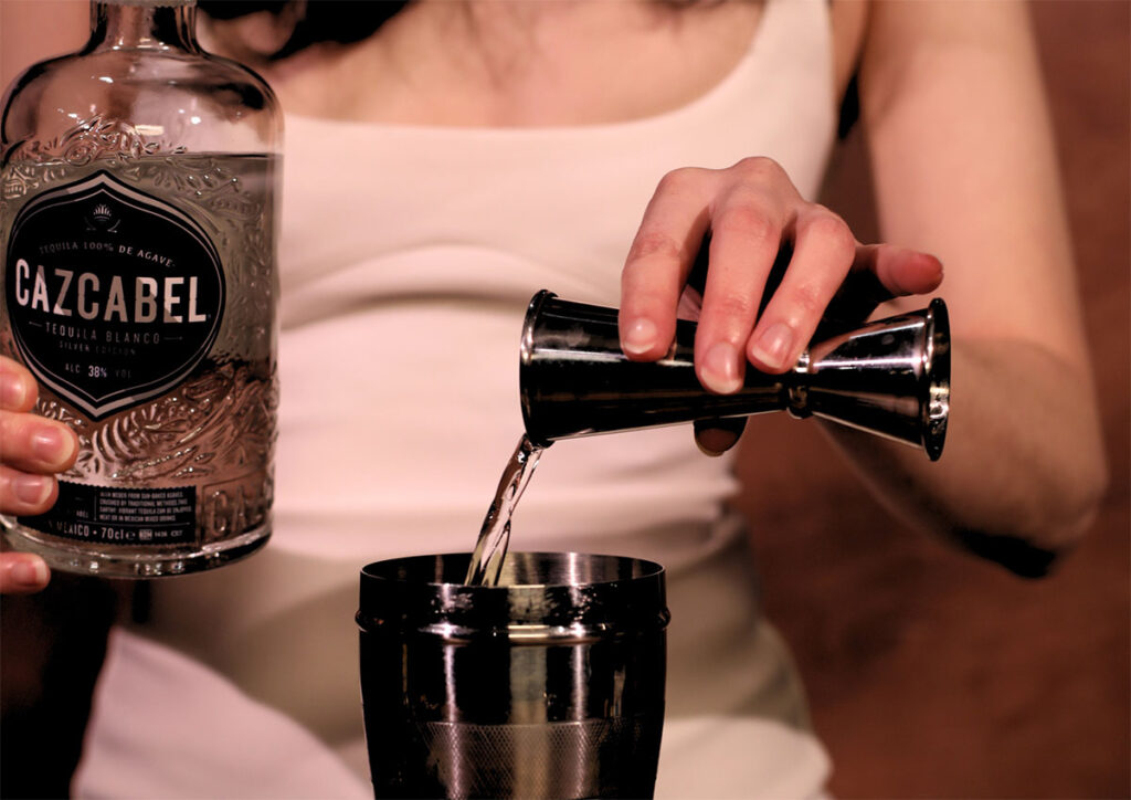You need Cazcabel Blanco for this cocktail