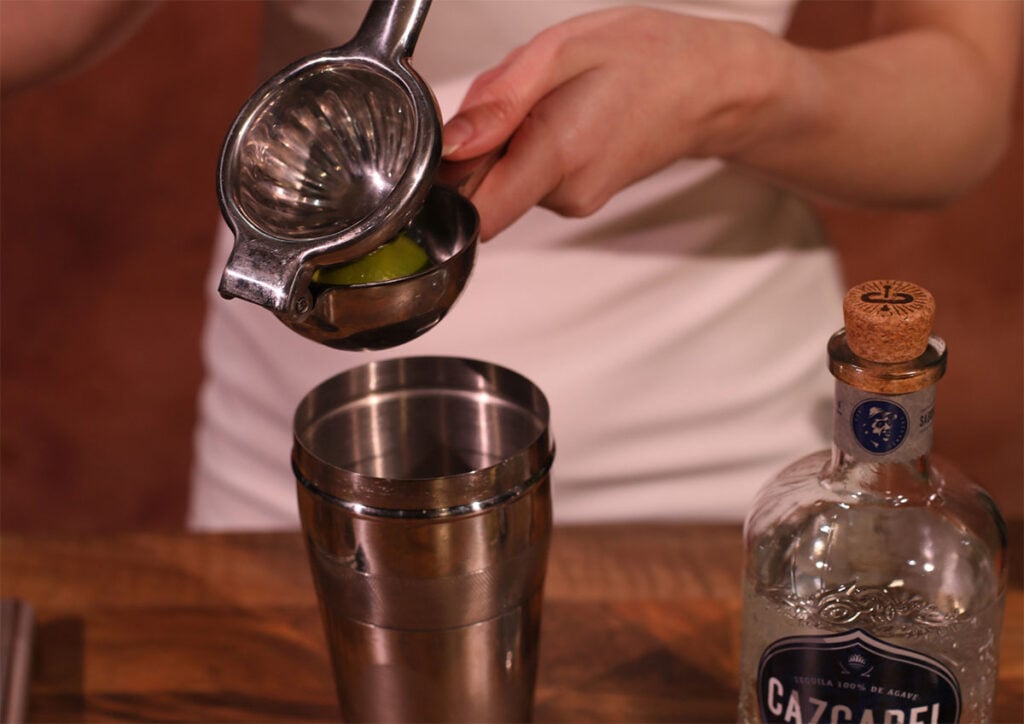 You need fresh lime juice for this cocktail