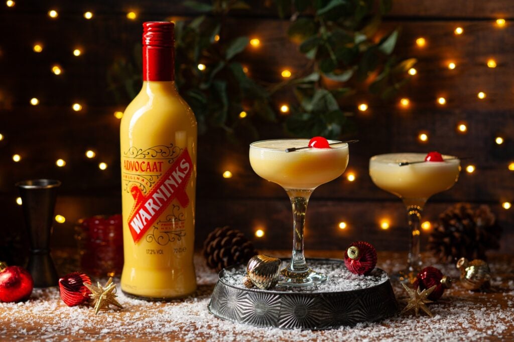 We want to Bring back The Snowball, pictured here with the classic Warninks Advocaat
