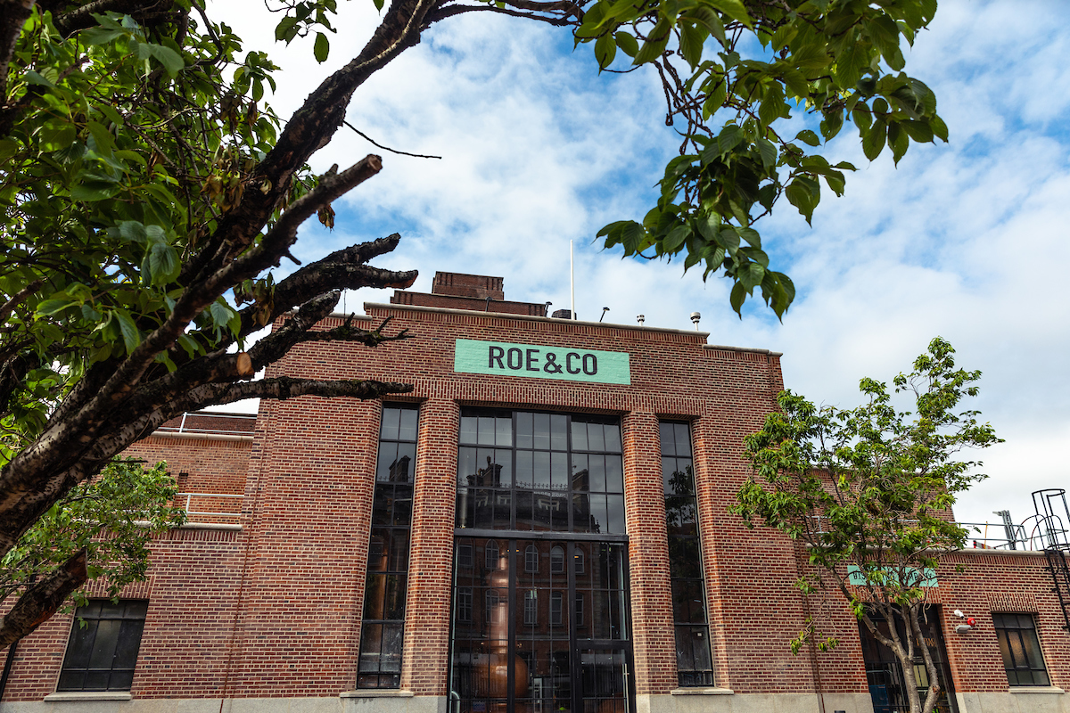 Roe & Co