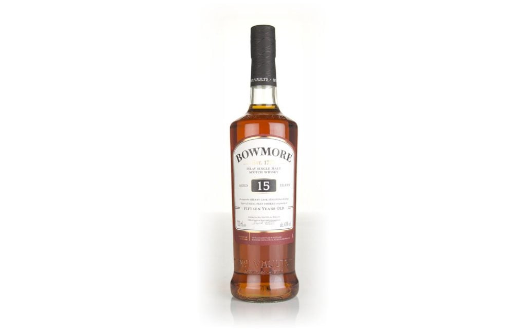 Peated single malt whisky Bowmore 15 year old