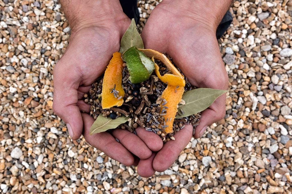 Cotswolds Gin Botanicals
