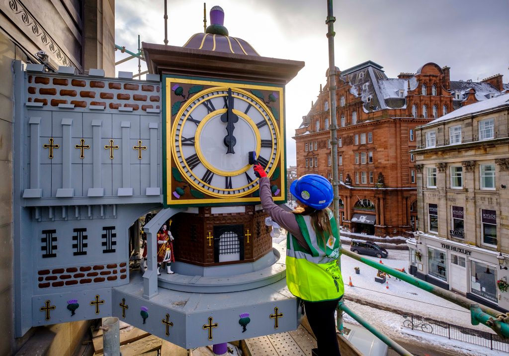 On The Nightcap this week we've got a big clock!