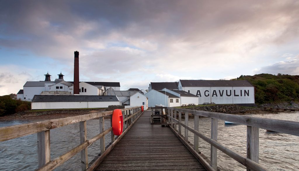 Lagavulin-Distillery