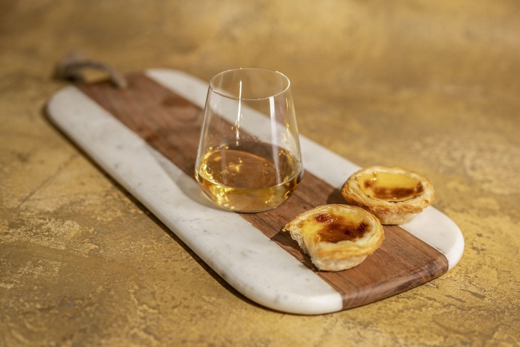 Pastel de nata and Cameronbridge whisky