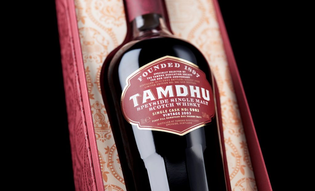 Tamdhu_Dedication_Botlle in Box Detail2_150dpi