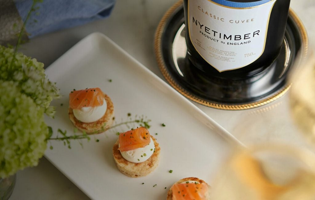 Nyetimber with smoked salmon - SParkling wine for Christmas