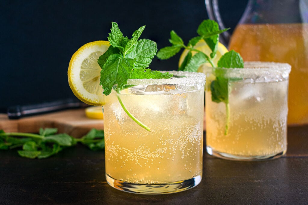 The Kentucky Lemonade, a miox of bourbon and lemonade