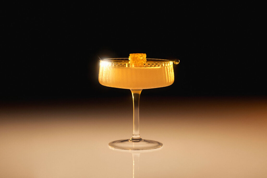 The SirDavis Whisky signature cocktail: Honey Bee