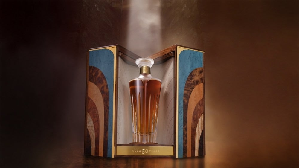 We review Midleton Very Rare Silent Distillery Chapter Six