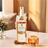Basil Hayden's Kentucky Straight Bourbon - 2 %>